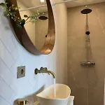 The Charming Chic Garden View Den Aprt R2 *