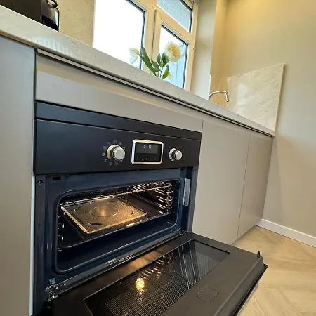 דירה The Charming Chic Garden View Den Aprt R2 האג